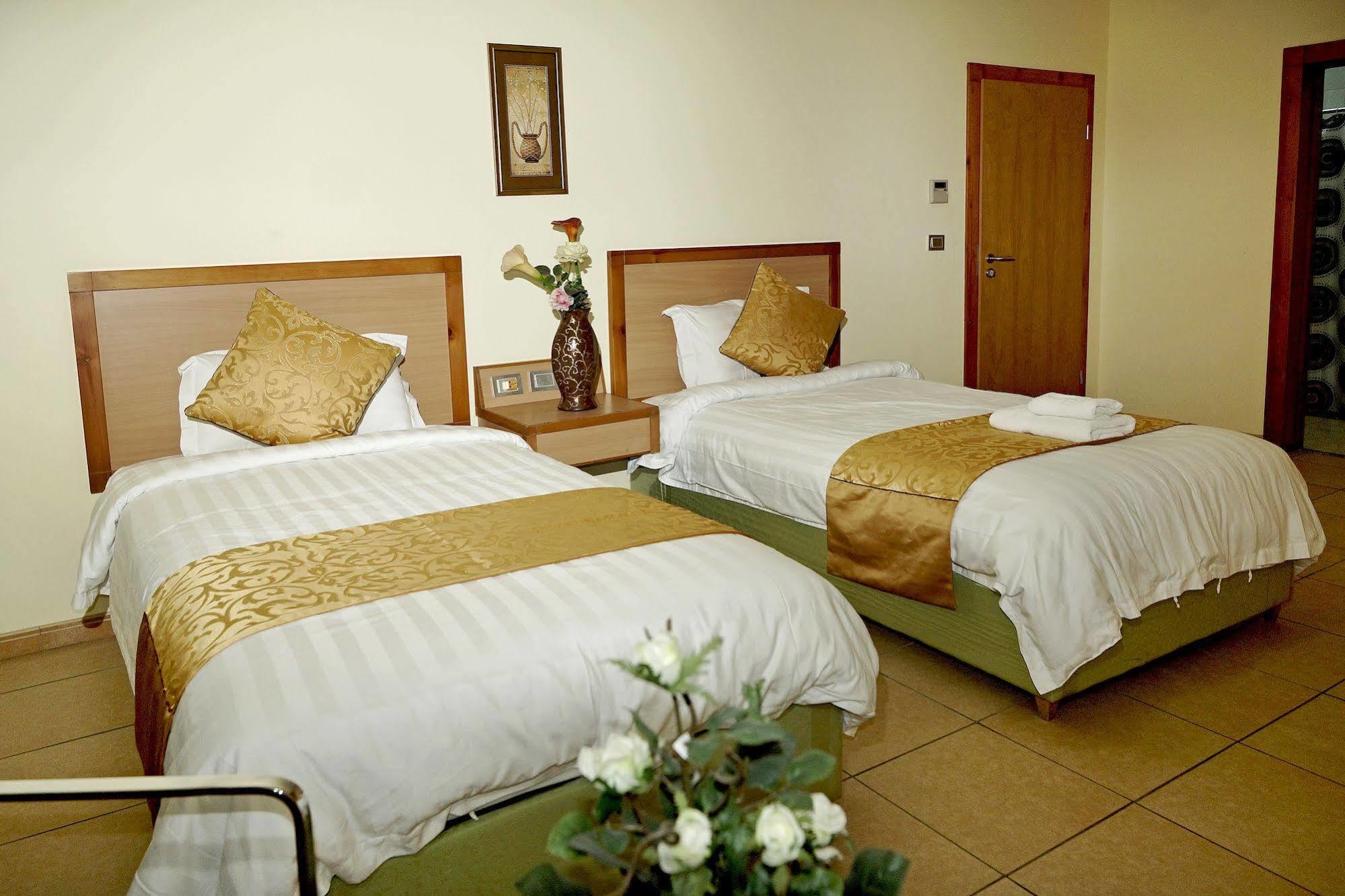 Mansour Plaza Hotel Apartments Dammam Bagian luar foto