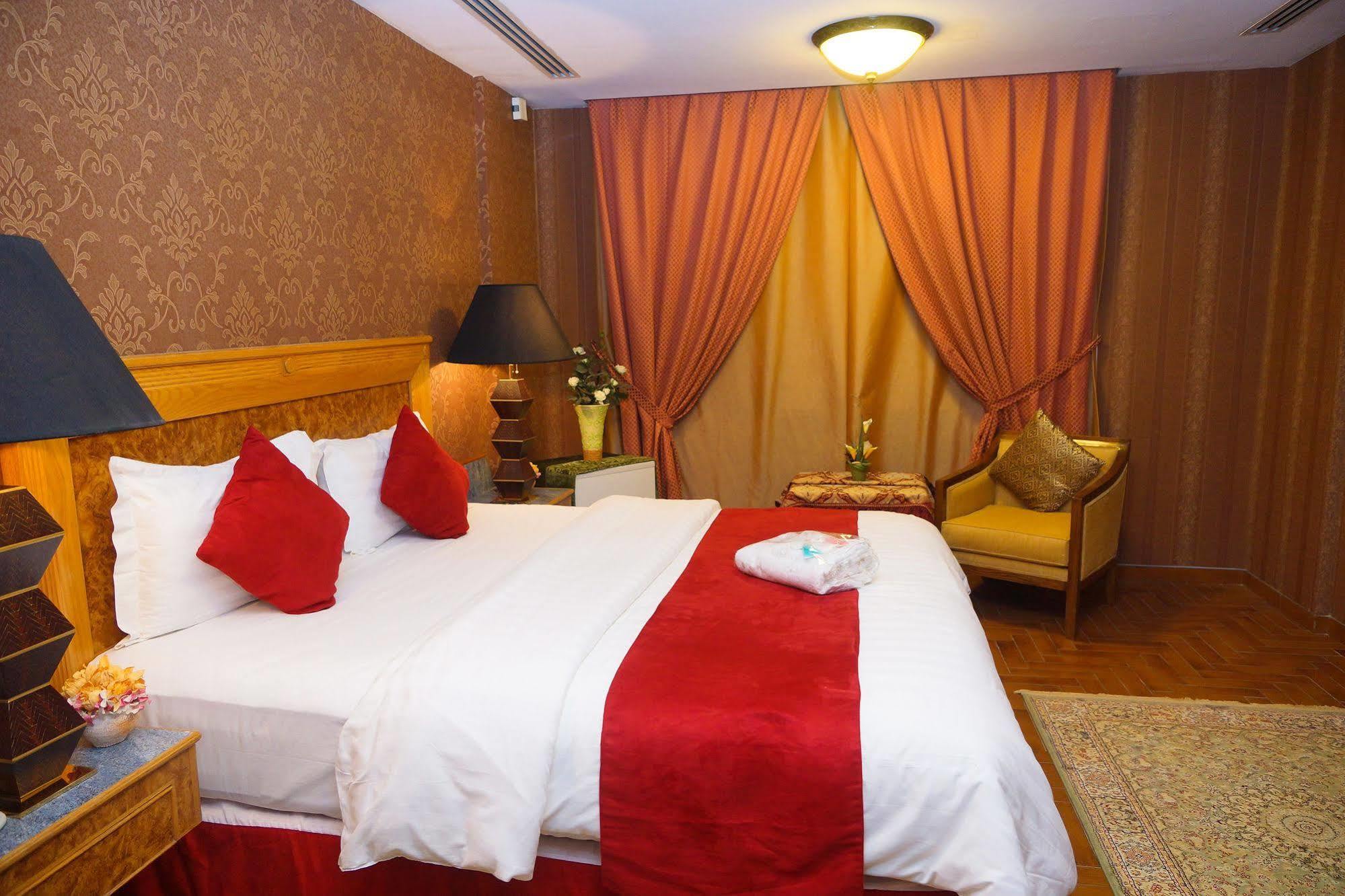 Mansour Plaza Hotel Apartments Dammam Bagian luar foto